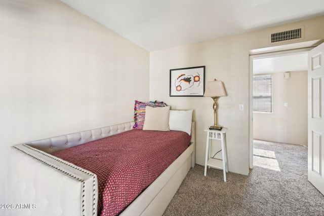 8829 S 48TH Street 1, Phoenix, AZ 85044