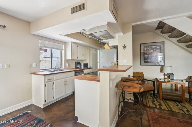 8829 S 48TH Street 1, Phoenix, AZ 85044