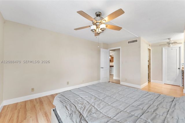 4 Royal Palm Way 3080, Boca Raton, FL 33432