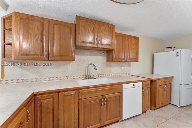 4 Royal Palm Way 3080, Boca Raton, FL 33432