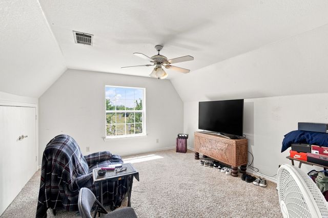 9732 Timber Trail, Scurry, TX 75158
