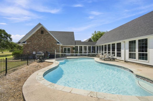 9732 Timber Trail, Scurry, TX 75158