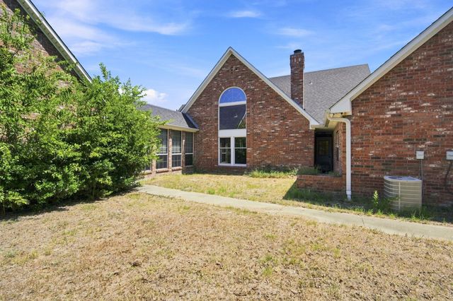 9732 Timber Trail, Scurry, TX 75158