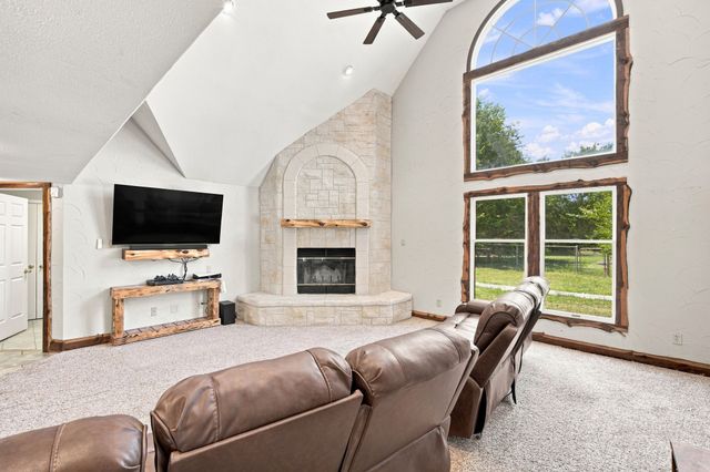 9732 Timber Trail, Scurry, TX 75158