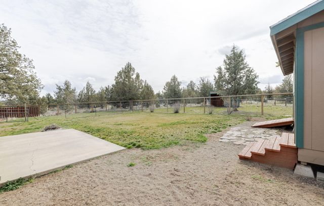 12592 SW Wheatgrass Road, Terrebonne, OR 97760