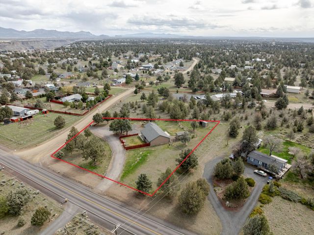 12592 SW Wheatgrass Road, Terrebonne, OR 97760