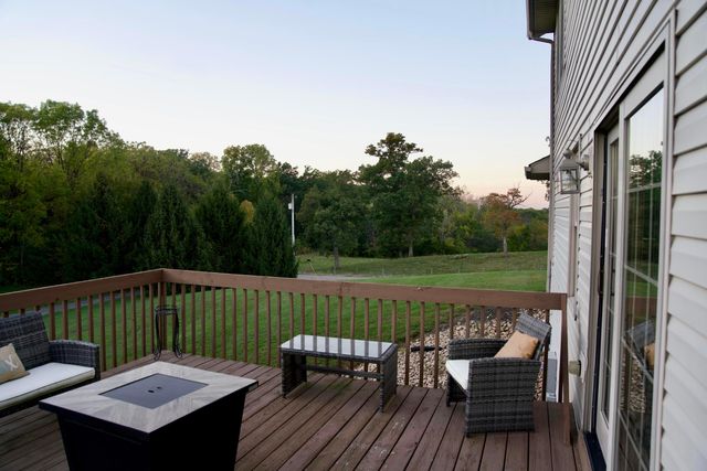 6421 Moorefield Road, Springfield, OH 45502