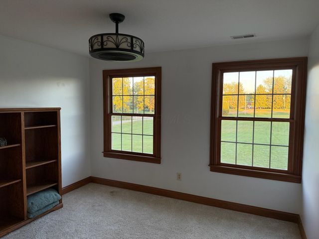 6421 Moorefield Road, Springfield, OH 45502