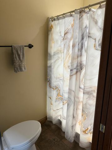 6421 Moorefield Road, Springfield, OH 45502