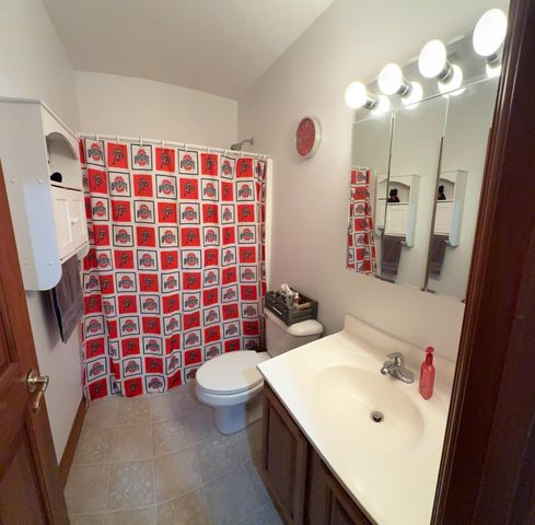 6421 Moorefield Road, Springfield, OH 45502