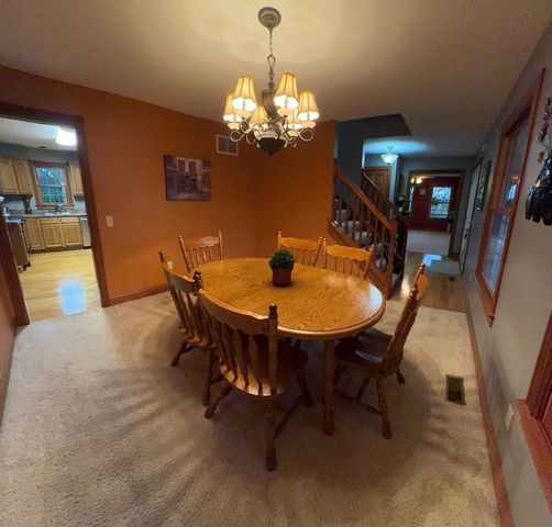 6421 Moorefield Road, Springfield, OH 45502