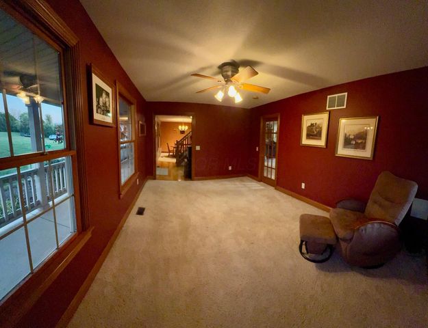 6421 Moorefield Road, Springfield, OH 45502