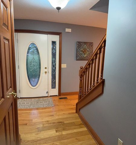 6421 Moorefield Road, Springfield, OH 45502