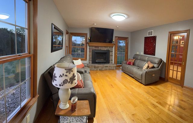 6421 Moorefield Road, Springfield, OH 45502