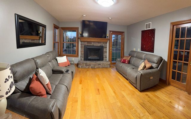 6421 Moorefield Road, Springfield, OH 45502