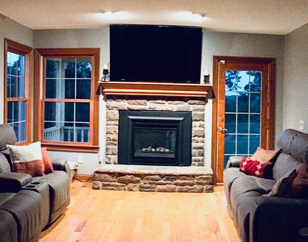 6421 Moorefield Road, Springfield, OH 45502