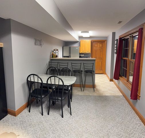 6421 Moorefield Road, Springfield, OH 45502