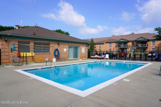 816 Highwood Dr, Louisville, KY 40206