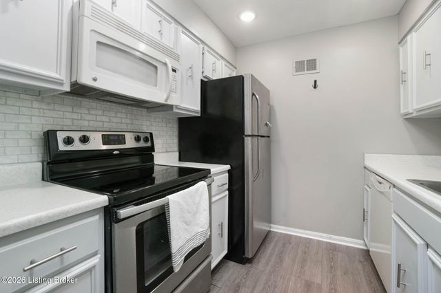 816 Highwood Dr, Louisville, KY 40206