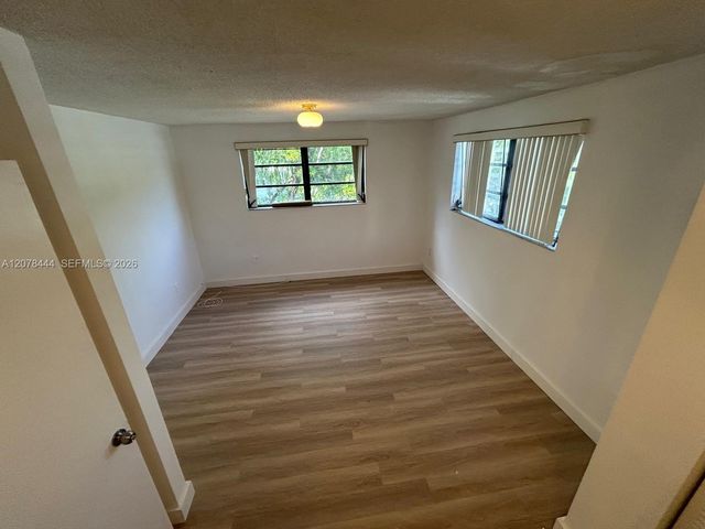 1673 Bay Road 405, Miami Beach, FL 33139