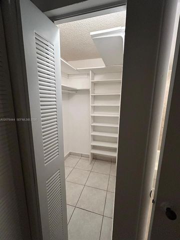 1673 Bay Road 405, Miami Beach, FL 33139