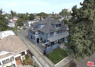 915 E 50th Street, Los Angeles, CA 90011