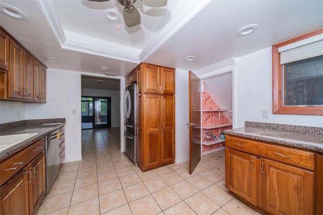 2501 WITHY COURT, Tampa, FL 33618