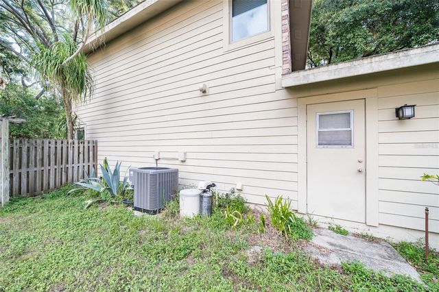 2501 WITHY COURT, Tampa, FL 33618