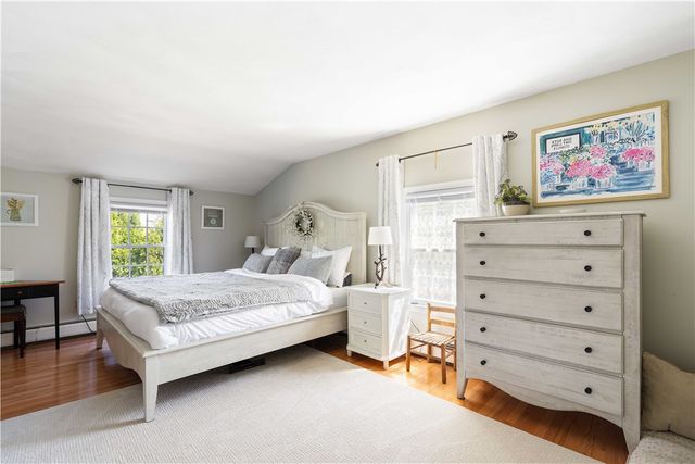 43 Academy Avenue, Bristol, RI 02809