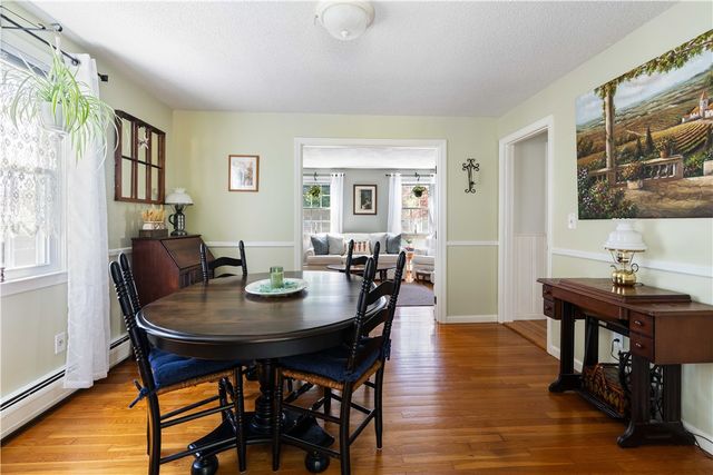 43 Academy Avenue, Bristol, RI 02809