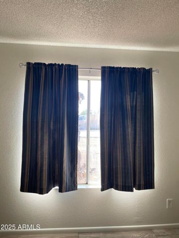 143 S Mountain Road 1, Apache Junction, AZ 85120