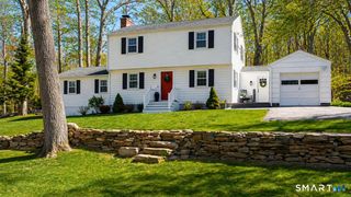 27 Brewster Drive, Ledyard, CT 06335