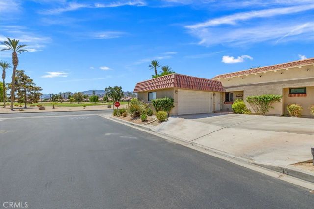 41497 Inverness, Palm Desert, CA 92211