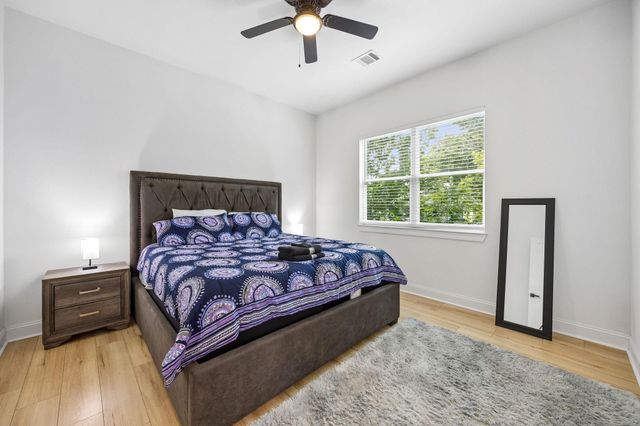 2614 Noble Street, Houston, TX 77026