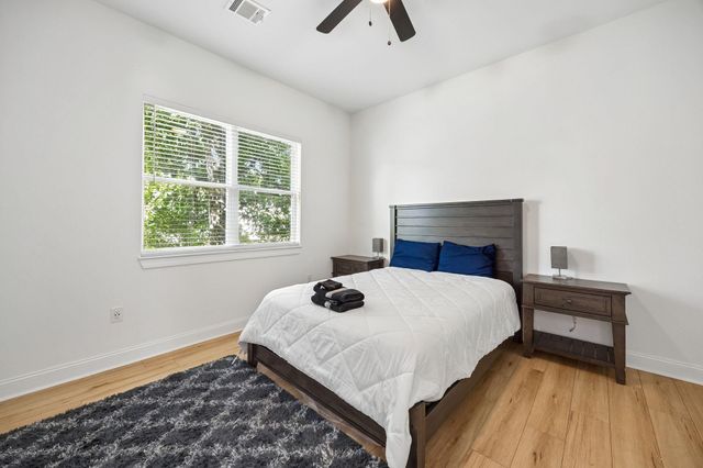 2614 Noble Street, Houston, TX 77026