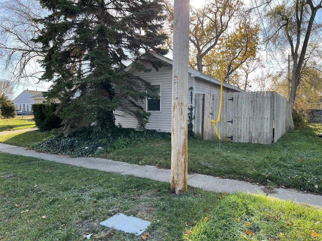 150 Frontenac Street, Grand Rapids, MI 49548