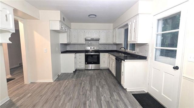 4444 E 107th Terrace, Kansas City, MO 64137
