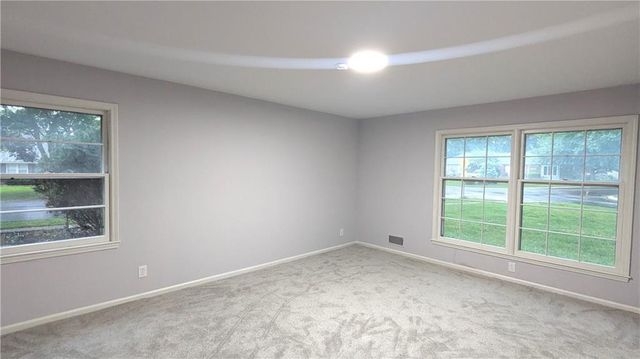 4444 E 107th Terrace, Kansas City, MO 64137