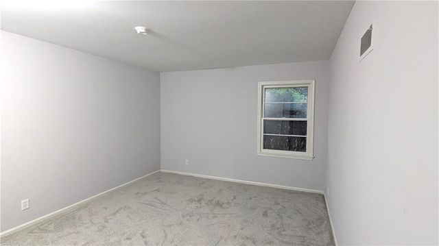 4444 E 107th Terrace, Kansas City, MO 64137