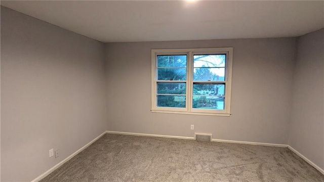 4444 E 107th Terrace, Kansas City, MO 64137