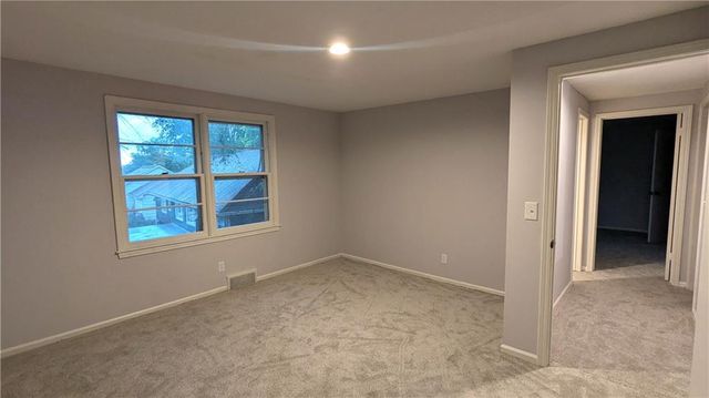 4444 E 107th Terrace, Kansas City, MO 64137