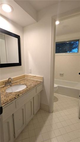 4444 E 107th Terrace, Kansas City, MO 64137
