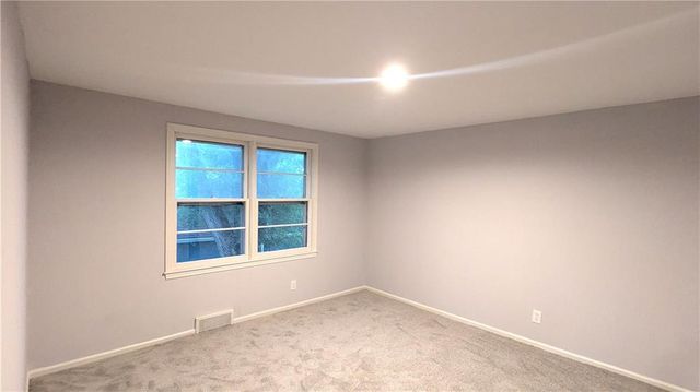 4444 E 107th Terrace, Kansas City, MO 64137