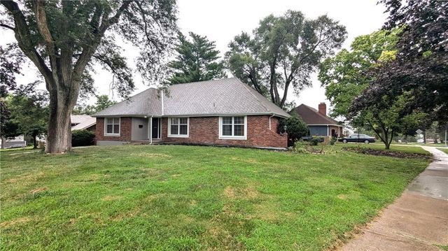 4444 E 107th Terrace, Kansas City, MO 64137