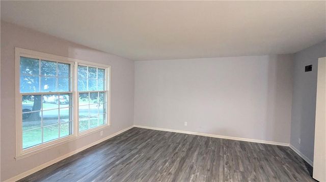 4444 E 107th Terrace, Kansas City, MO 64137