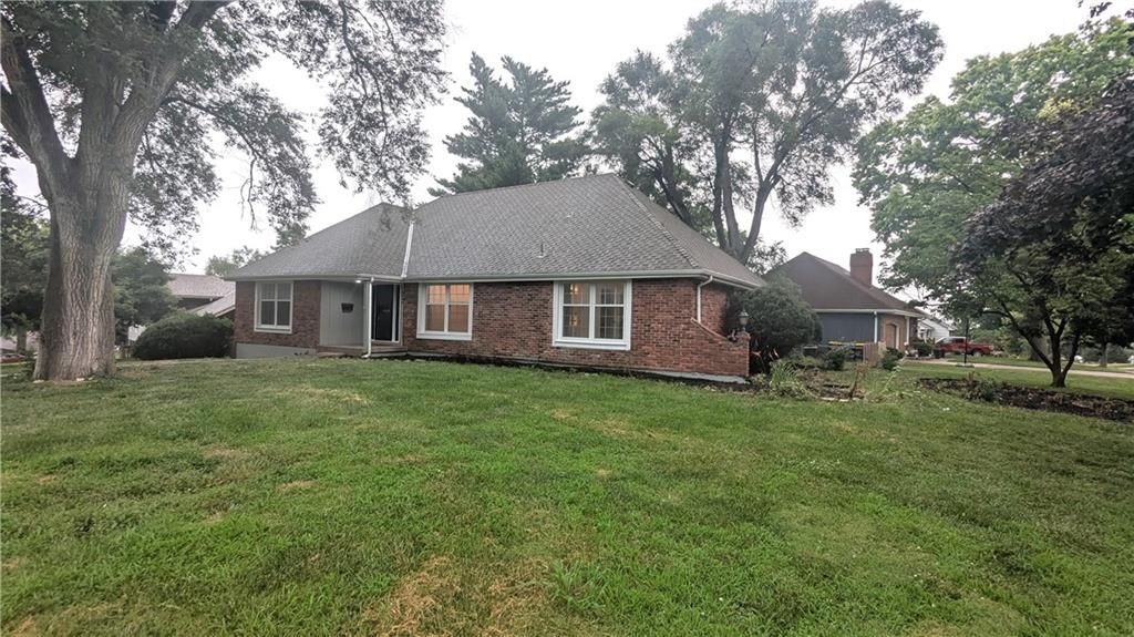 4444 E 107th Terrace, Kansas City, MO 64137