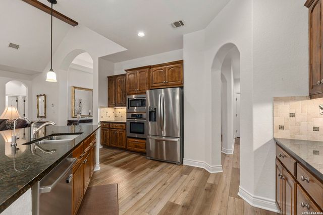 31039 Keeneland Dr, Boerne, TX 78015
