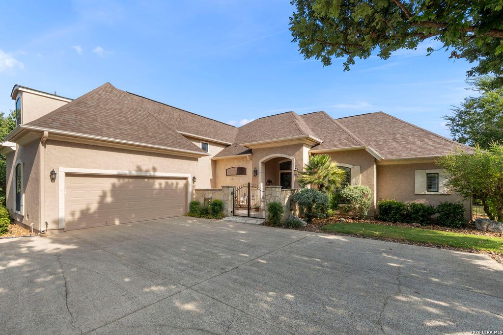 31039 Keeneland Dr, Boerne, TX 78015