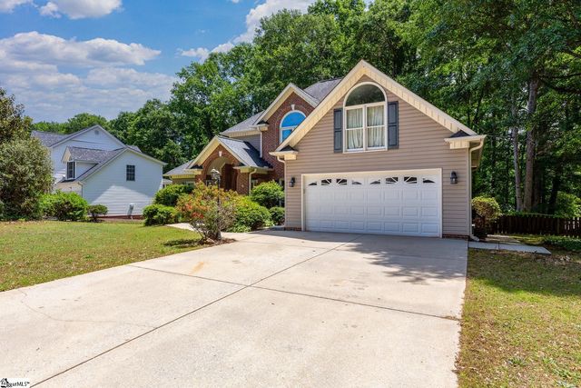 2 Meadow Springs Lane, Greer, SC 29650