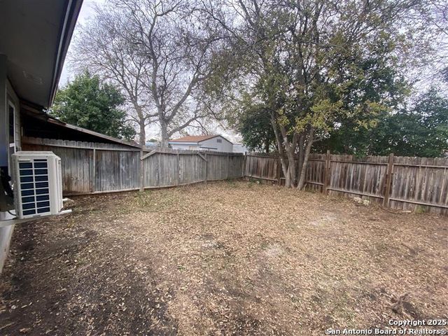 5523 LITTLE CREEK ST, San Antonio, TX 78242